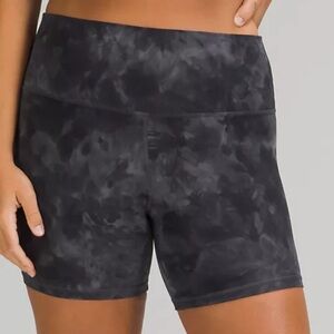 Lululemon Align High rise Short 6”